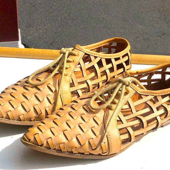 Coconuts by Matisse Gimlet Woven Oxfords shoes lace up beige boho Size 6.5M - Picture 1 of 10